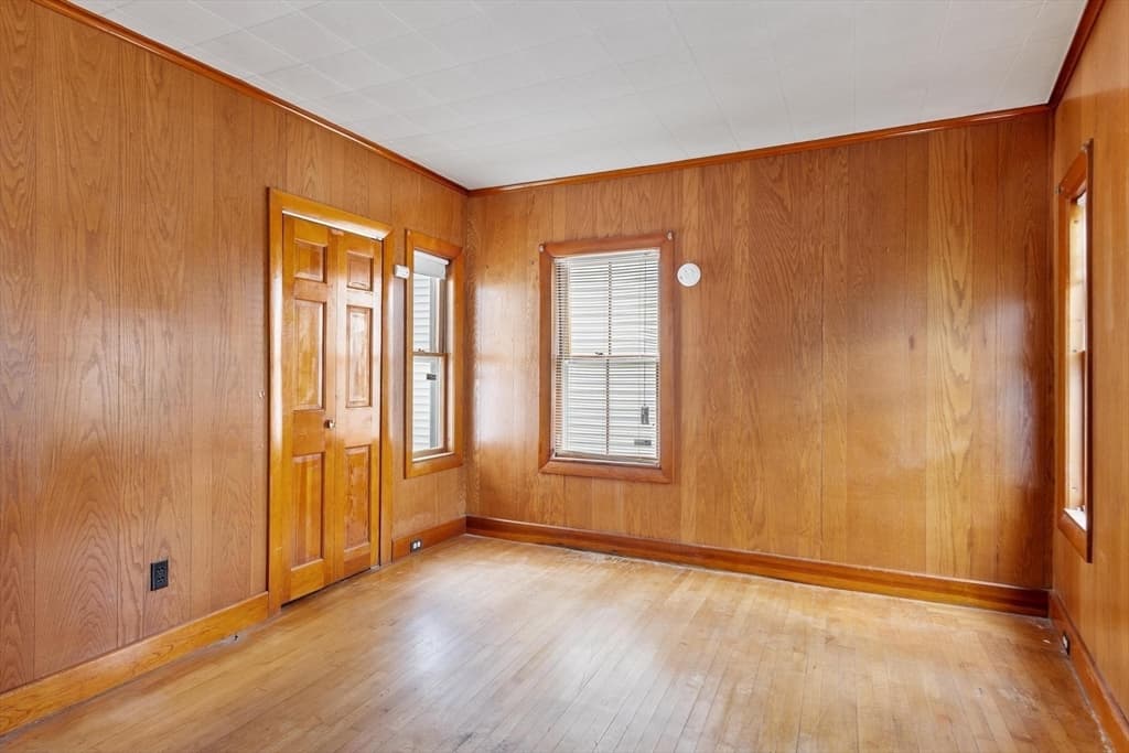 160 Hampshire St, Lowell MA 01850 photo 32
