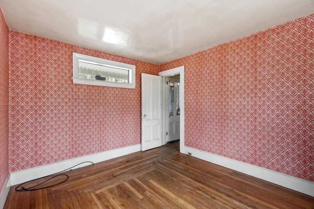 160 Hampshire St, Lowell MA 01850 photo 33
