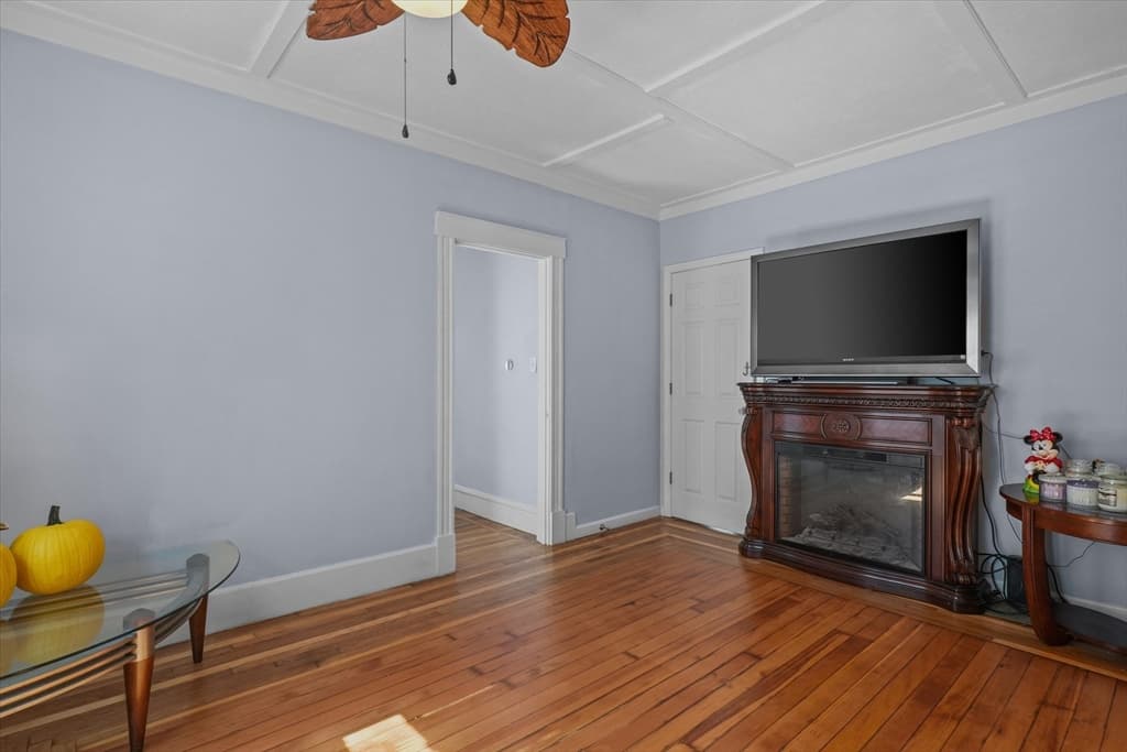 81 5th Ave, Lowell MA 01854 photo 7