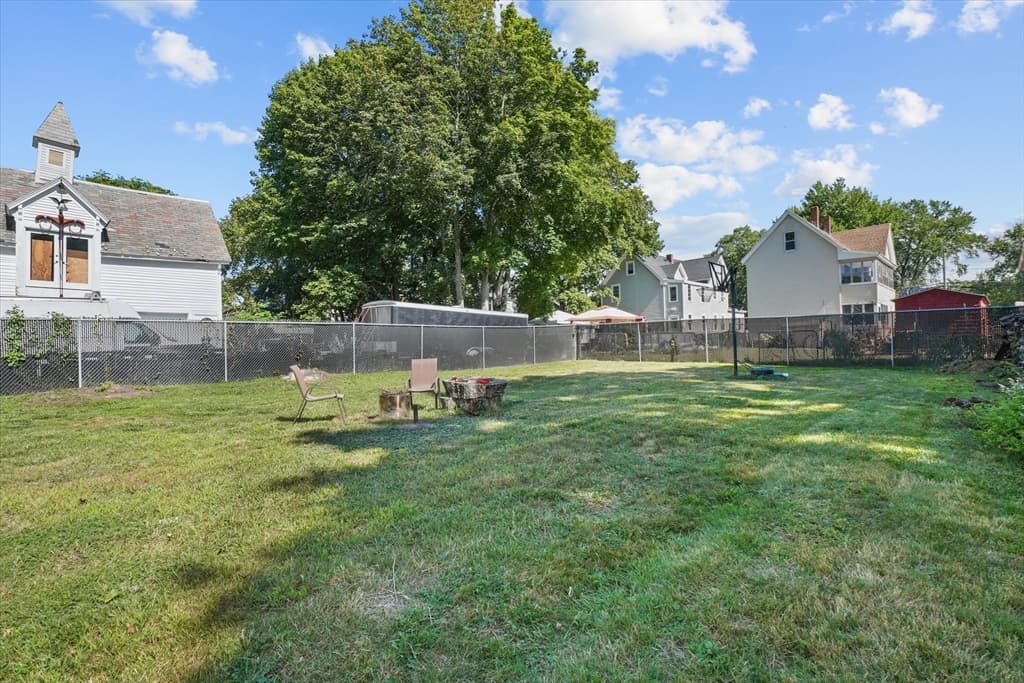 81 5th Ave, Lowell MA 01854 photo 20
