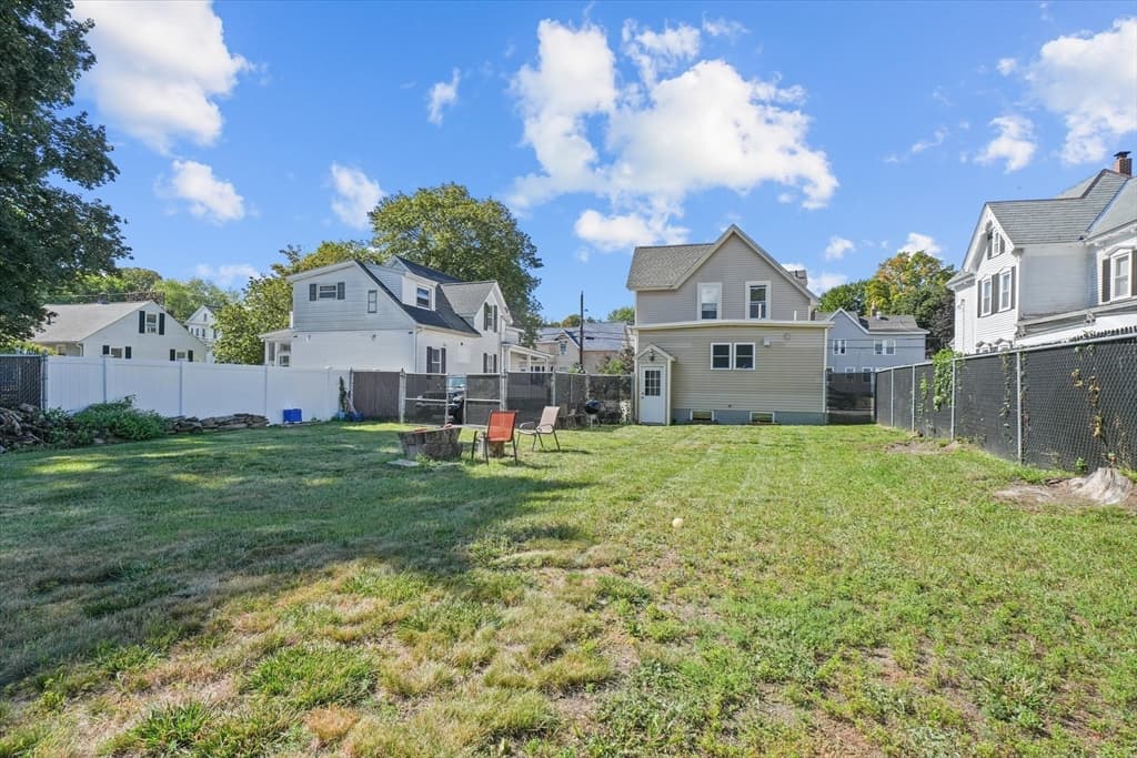 81 5th Ave, Lowell MA 01854 photo 21