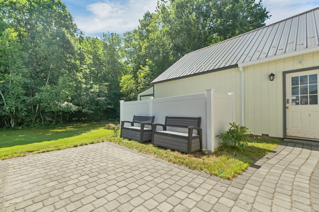 7 Cammett Drive, Raymond NH 03077 photo 34