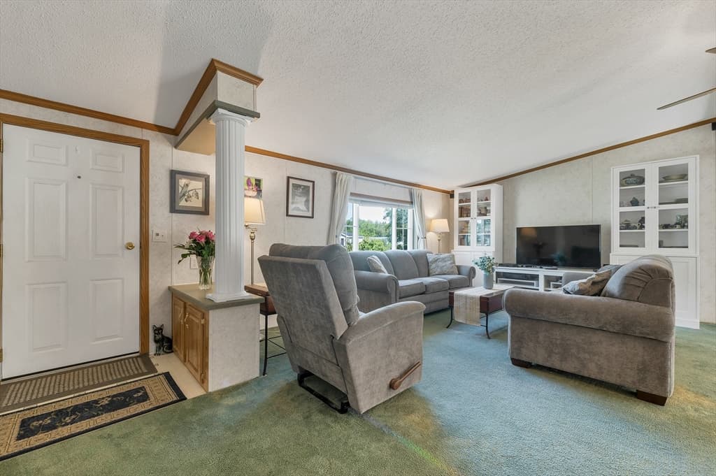 7 Cammett Drive, Raymond NH 03077 photo 4