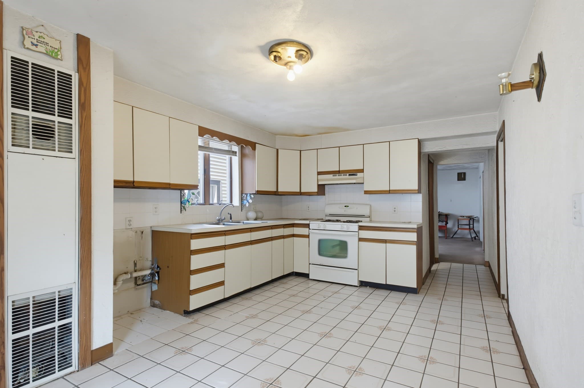 3 Family at 259 Havre St, Boston MA 02128, Boston, photo 3 of 37