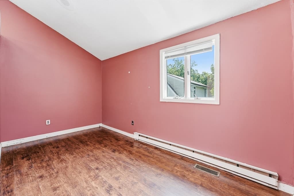 128 Newfield Rd, Springfield MA 01119 photo 13
