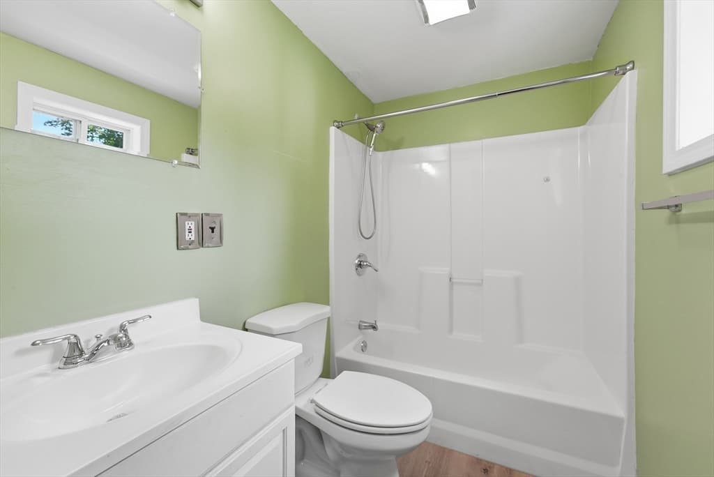 128 Newfield Rd, Springfield MA 01119 photo 21