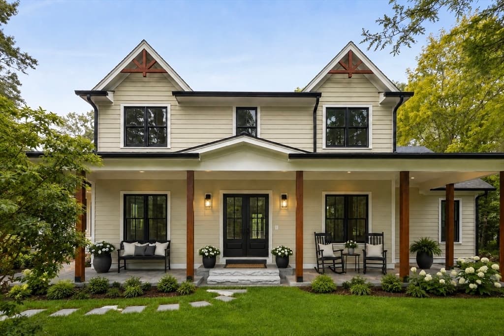29 Hartford St, Dover MA 02030