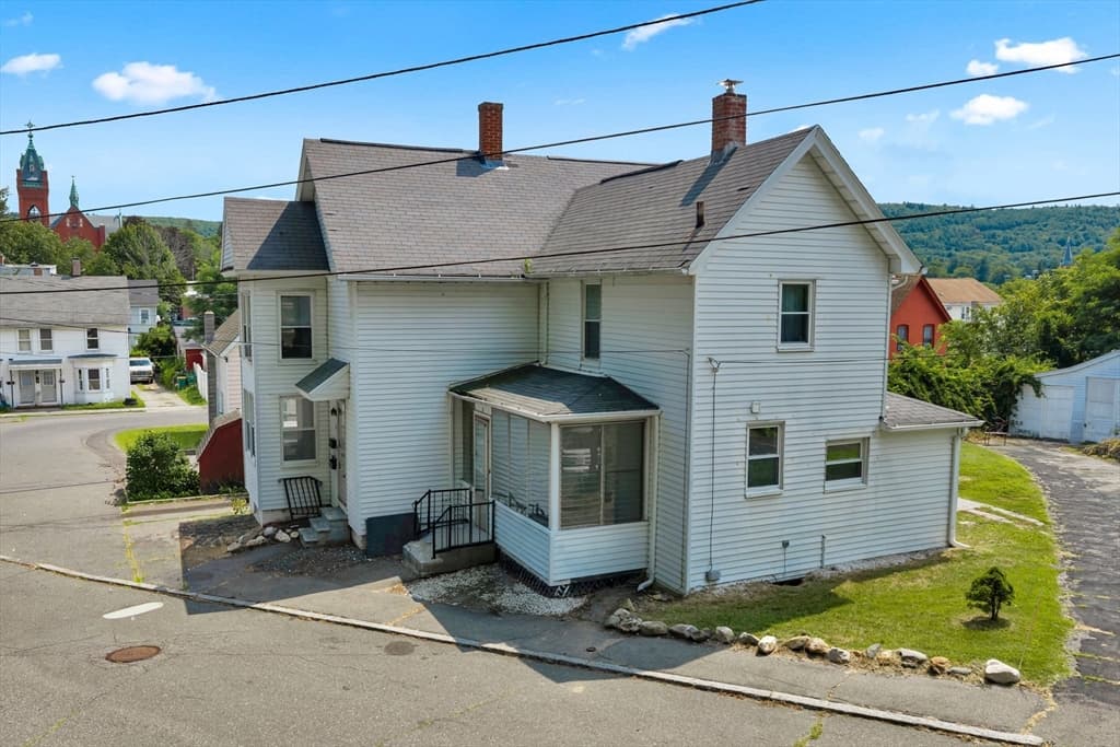 4 Eddy St, Ware MA 01082 photo 2