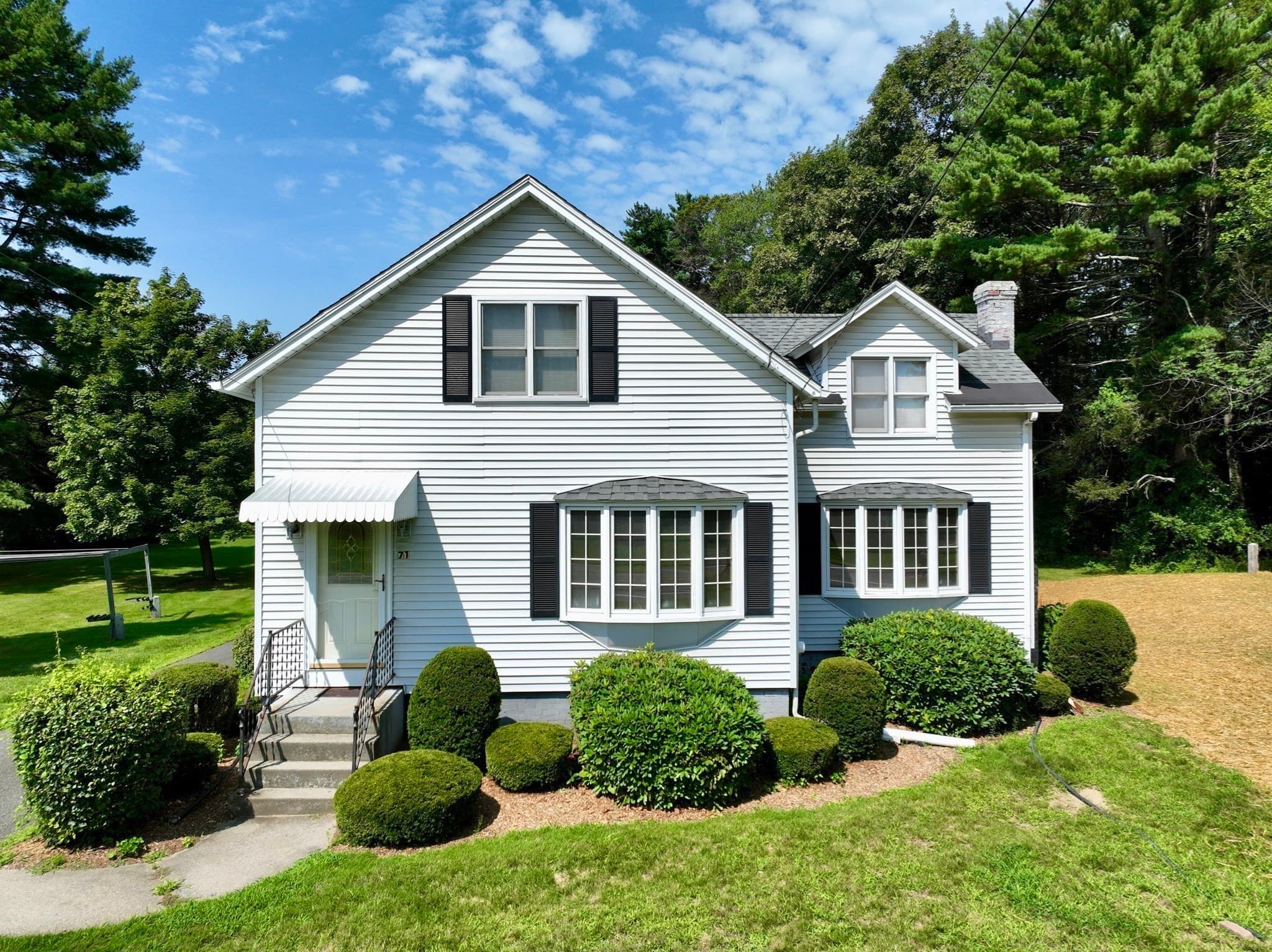 Single Family Residence at 71 West St, Hatfield MA 01088, Hatfield, photo 2 of 37