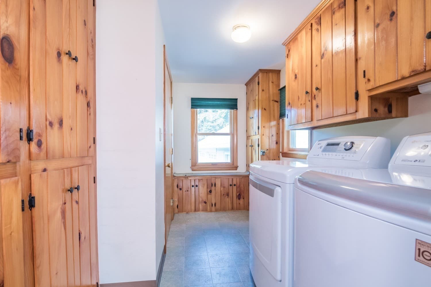 Single Family Residence at 71 West St, Hatfield MA 01088, Hatfield, photo 17 of 37