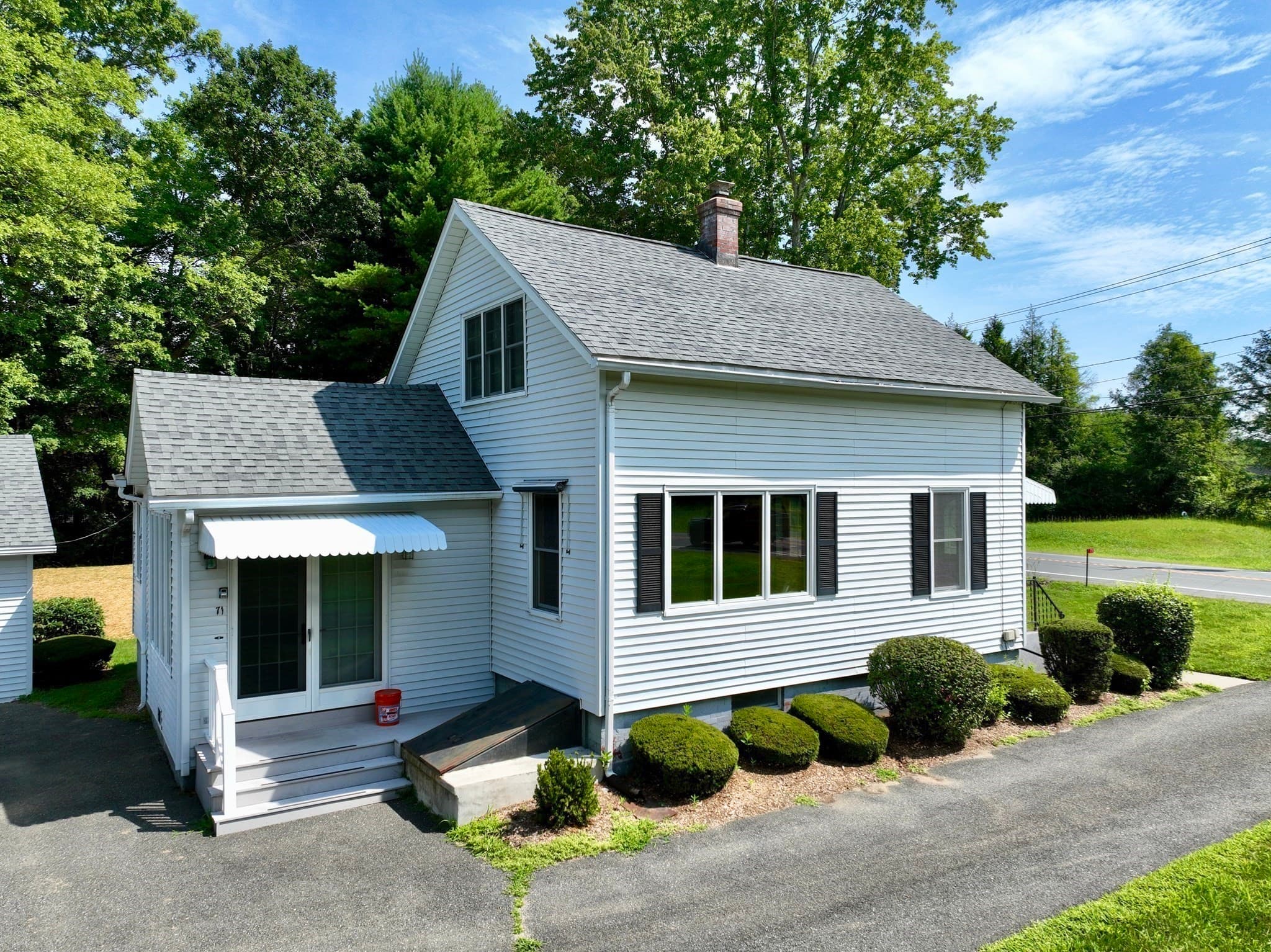 Single Family Residence at 71 West St, Hatfield MA 01088, Hatfield, photo 3 of 37