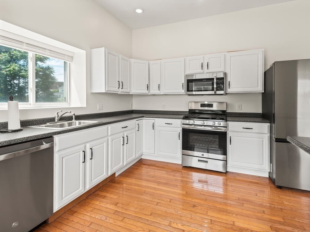 Condominium at 705 Southbridge St # A, Worcester MA 01610, photo 5 of 20