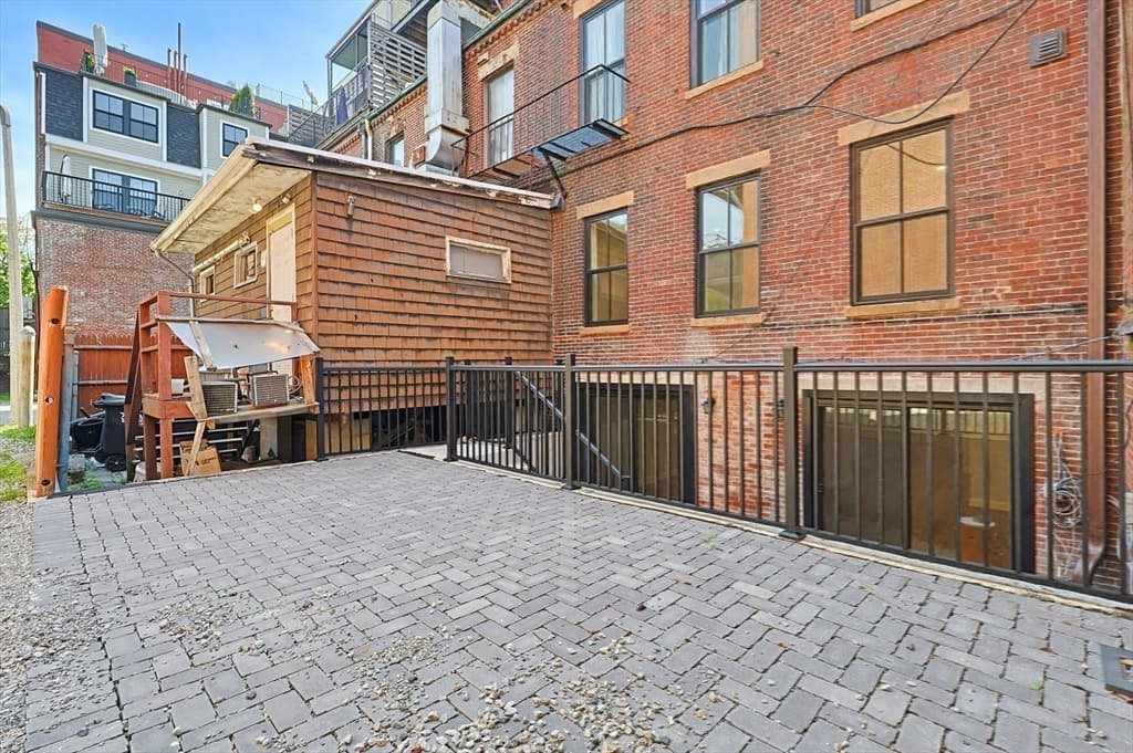 667 Tremont Street # A, Boston MA 02118 photo 38