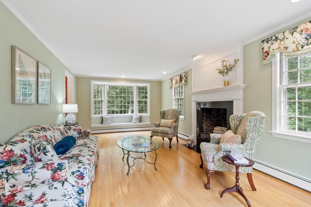 Single Family Residence at 17 Townsend Road, Lynnfield MA 01940, Lynnfield, photo 12 of 42