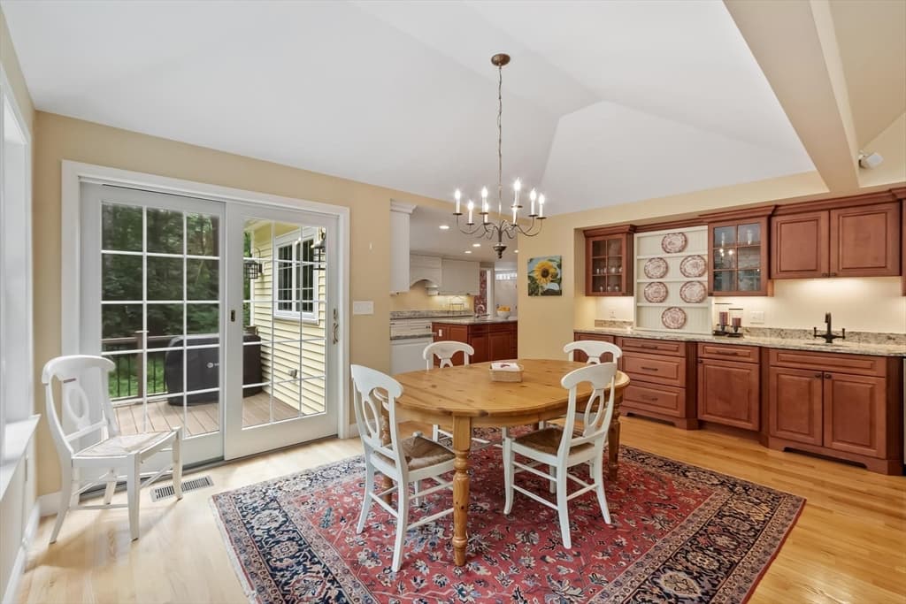 Single Family Residence at 17 Townsend Road, Lynnfield MA 01940, Lynnfield, photo 10 of 42