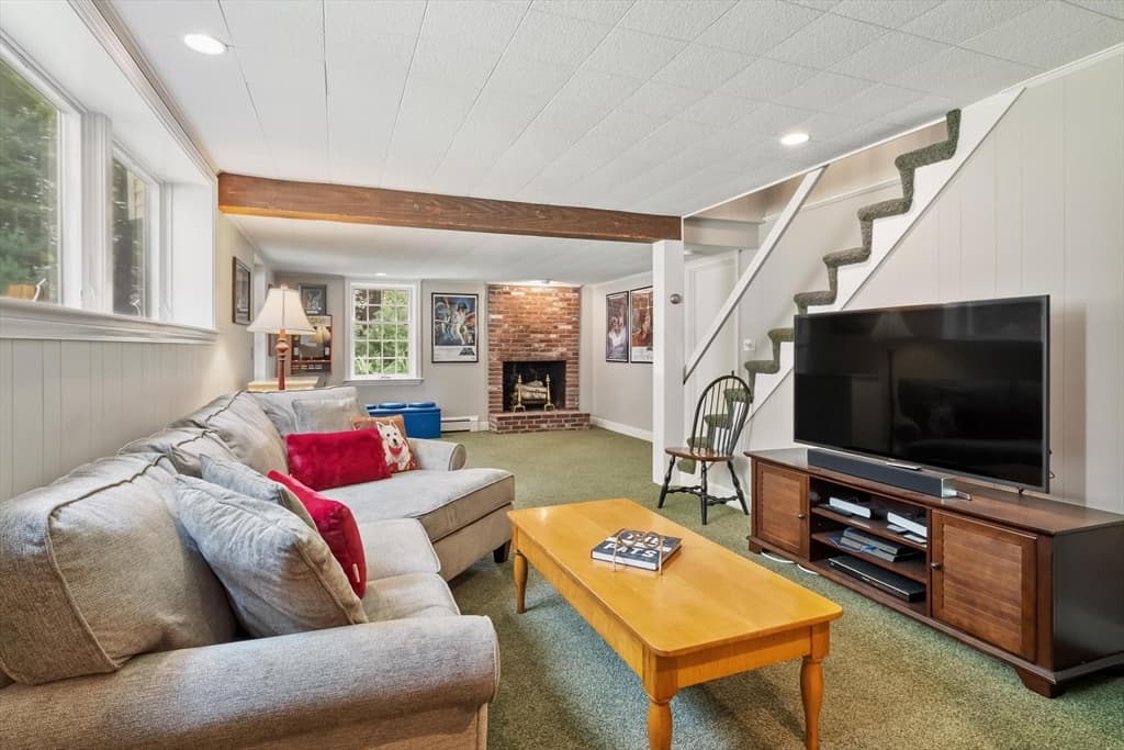 Single Family Residence at 17 Townsend Road, Lynnfield MA 01940, Lynnfield, photo 31 of 42