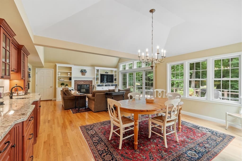 Single Family Residence at 17 Townsend Road, Lynnfield MA 01940, Lynnfield, photo 8 of 42