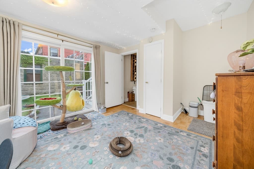 9 Sycamore St, Somerville MA 02143 photo 12