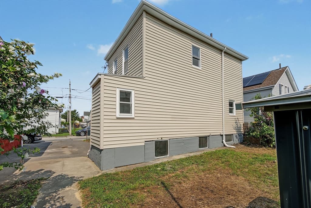 10 Carlisa Dr, Fall River MA 02723 photo 28