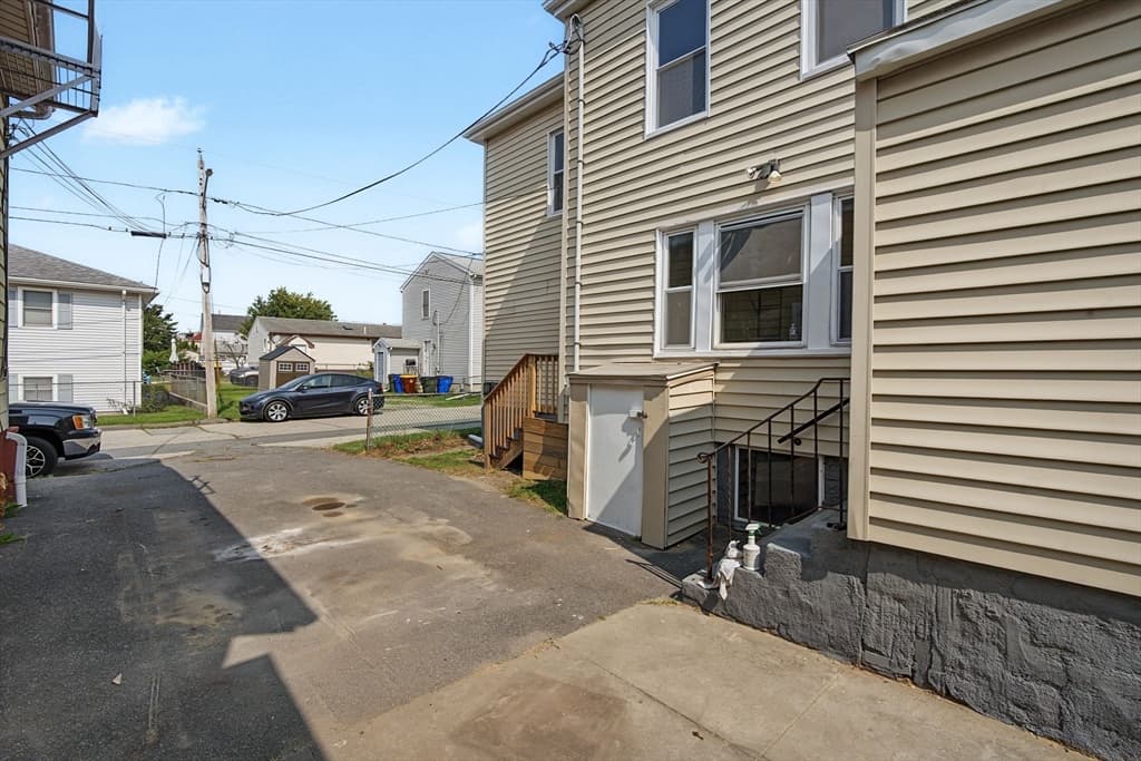 10 Carlisa Dr, Fall River MA 02723 photo 29