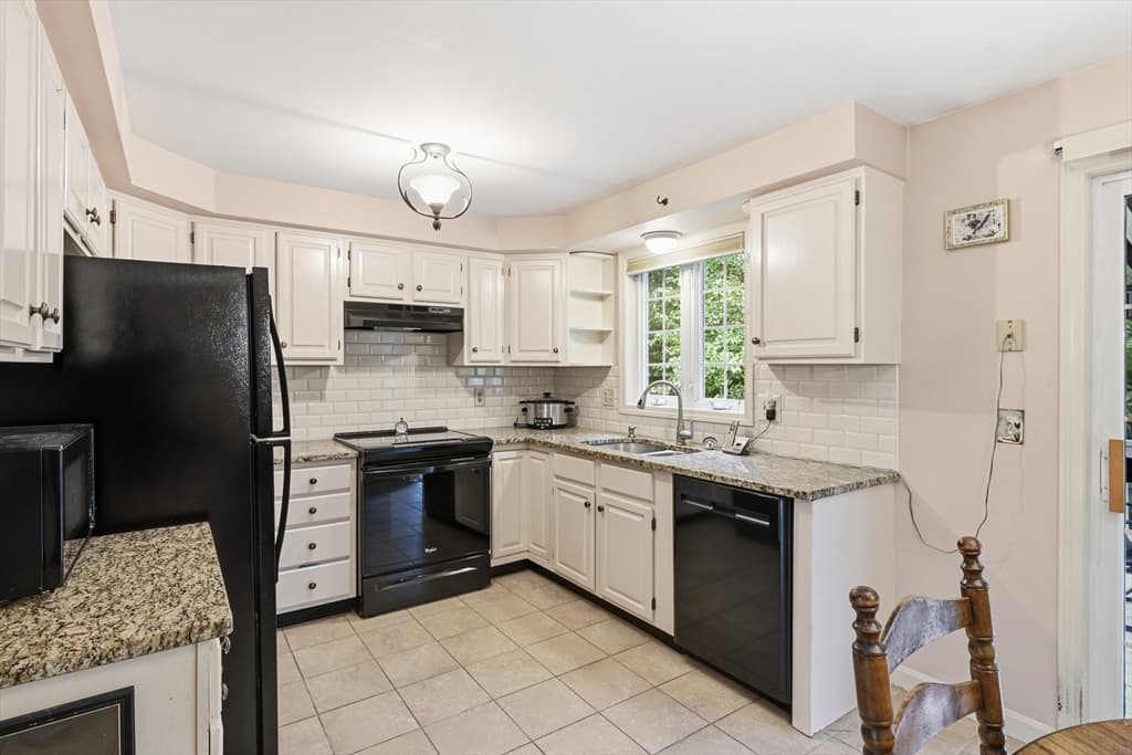 14 Florence Rd, Easthampton MA 01027 photo 15