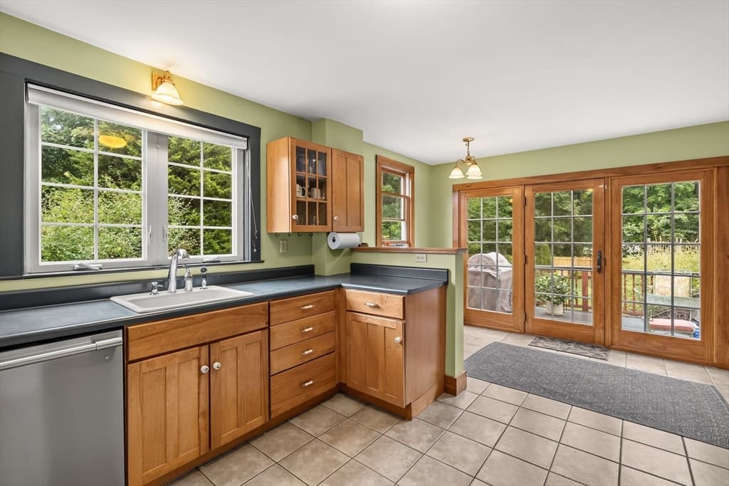 288 Union St, Weymouth MA 02190 photo 7