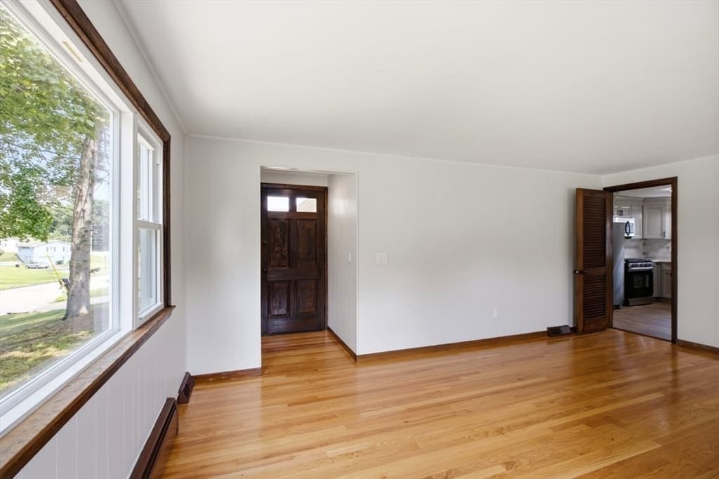 142 Olko Circle, Chicopee MA 01020 photo 12