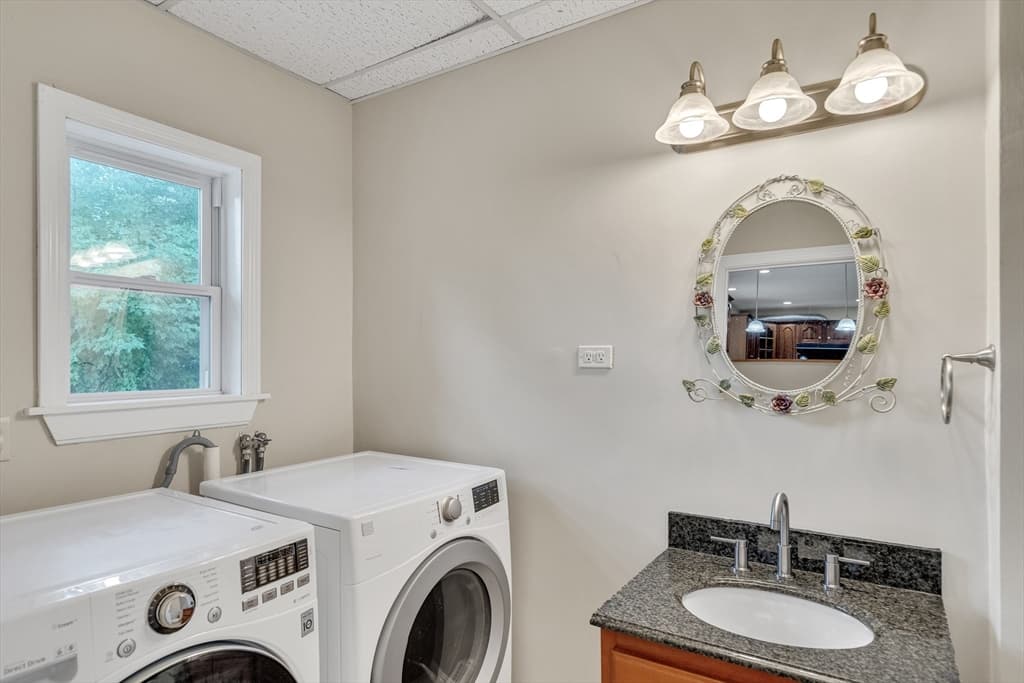 3 Cathy Rd, Burlington MA 01803 photo 37
