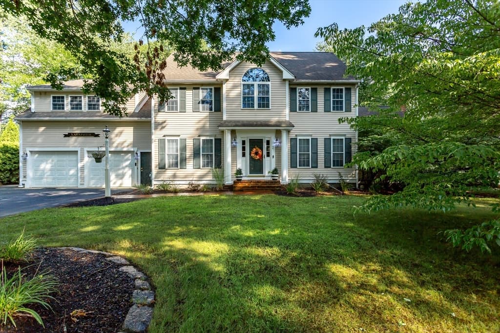 Single Family Residence at 2 Sherwood, Halifax MA 02338, Halifax, photo 2 of 40