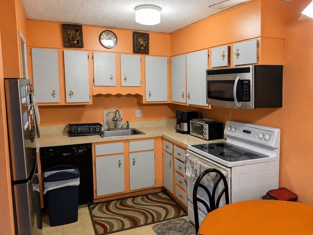 17 Chapel Hill Drive # 9, Plymouth MA 02360 photo 9