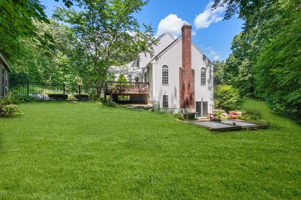 66 Glenview St, Upton MA 01568 photo 38