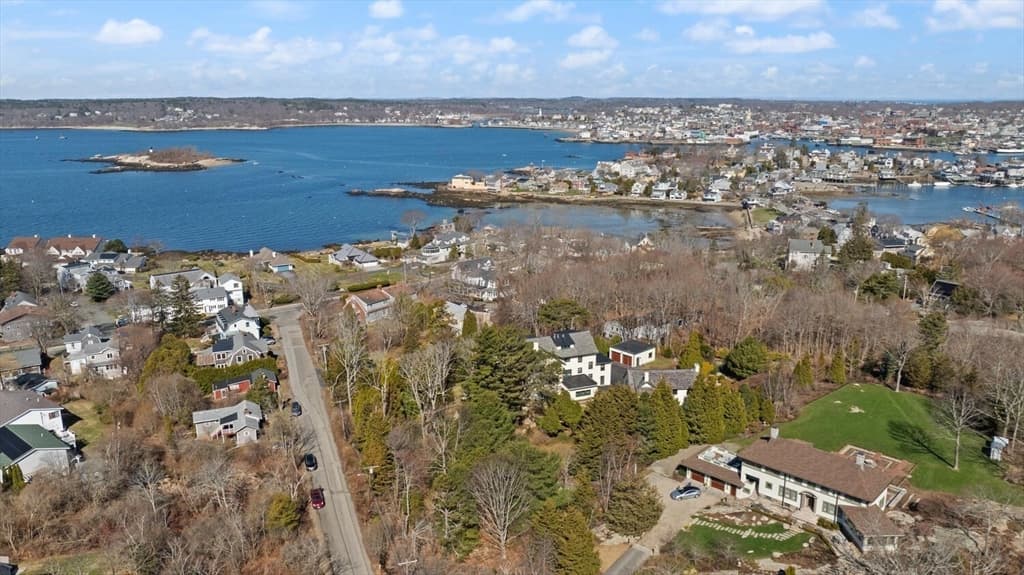 5 Grapevine Rd, Gloucester MA 01930 photo 4