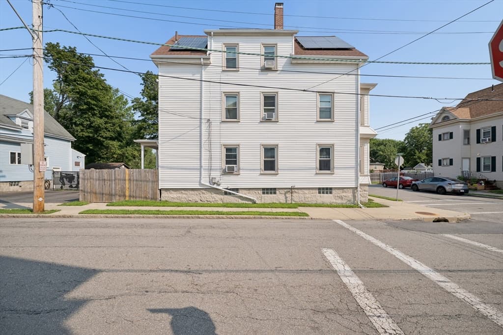 185 Richmond St, New Bedford MA 02740 photo 5