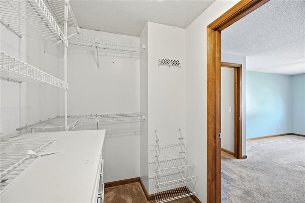 18 Scott Hollow Dr, Holyoke MA 01040 photo 27