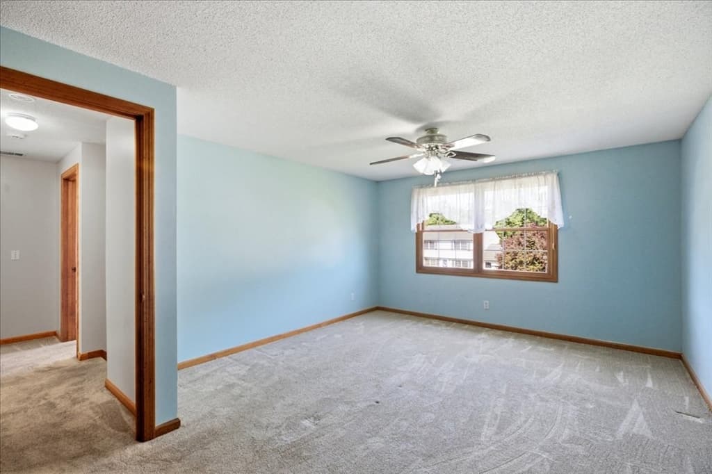 18 Scott Hollow Dr, Holyoke MA 01040 photo 24