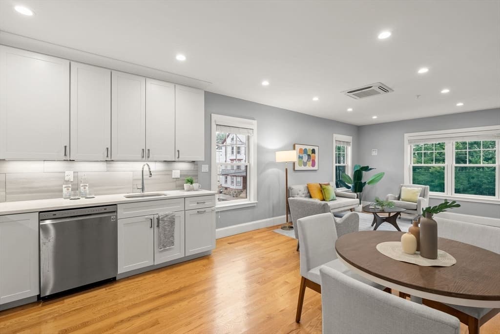 15 Ashland St # 2A, Boston MA 02122 photo 3