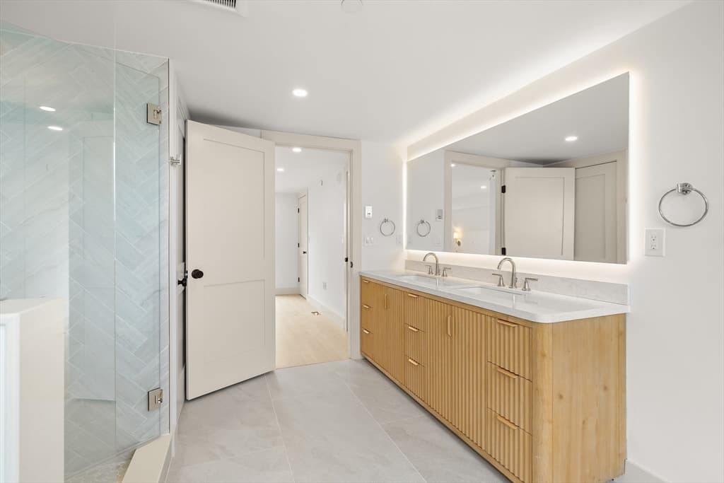 17 Princeton St # 3, Boston MA 02128 photo 13