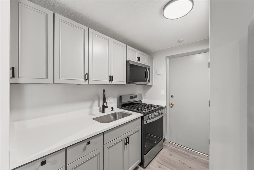 345 Pawtucket Blvd # 14, Lowell MA 01854 photo 9