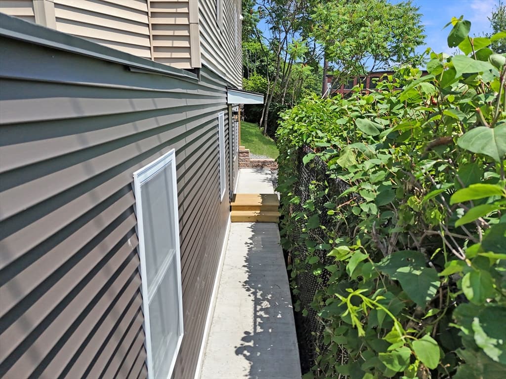 8 Sheldon St, Fitchburg MA 01420 photo 7