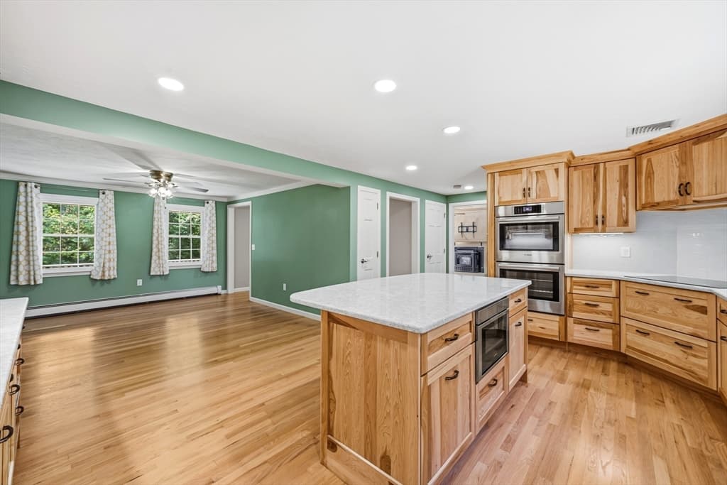 711 Chicopee Row, Groton MA 01450 photo 7