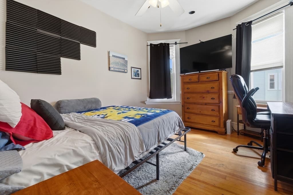 19 Pleasant St, Boston MA 02125 photo 10