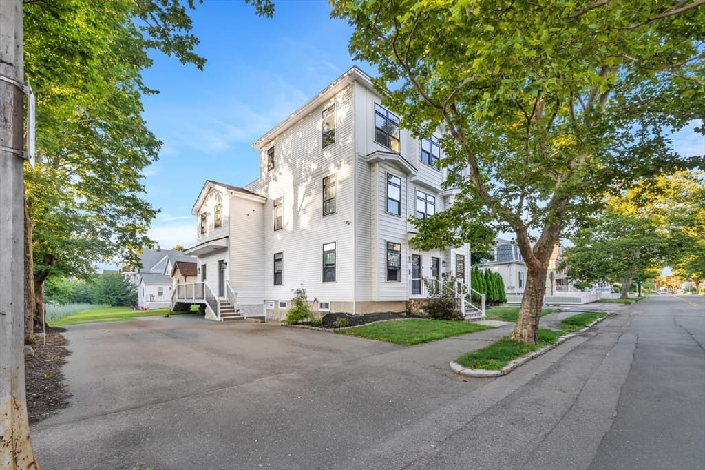 49A Chestnut St # 3, Wakefield MA 01880 photo 3