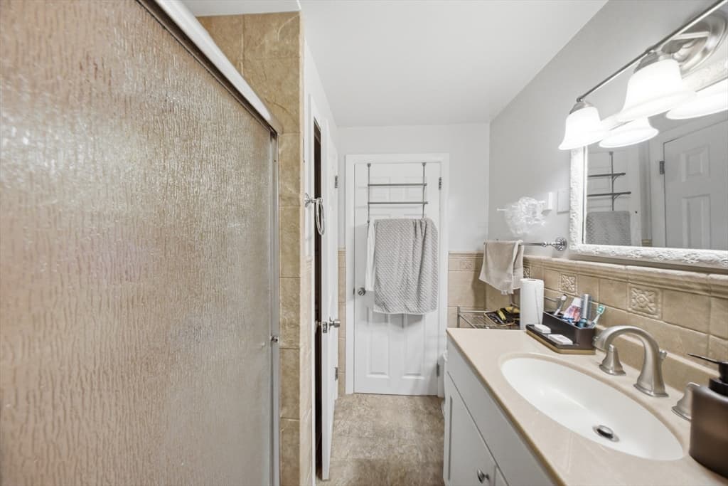 330 Lake St, Shrewsbury MA 01545 photo 14