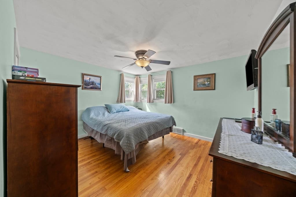 14 Richard Cir, Woburn MA 01801 photo 22