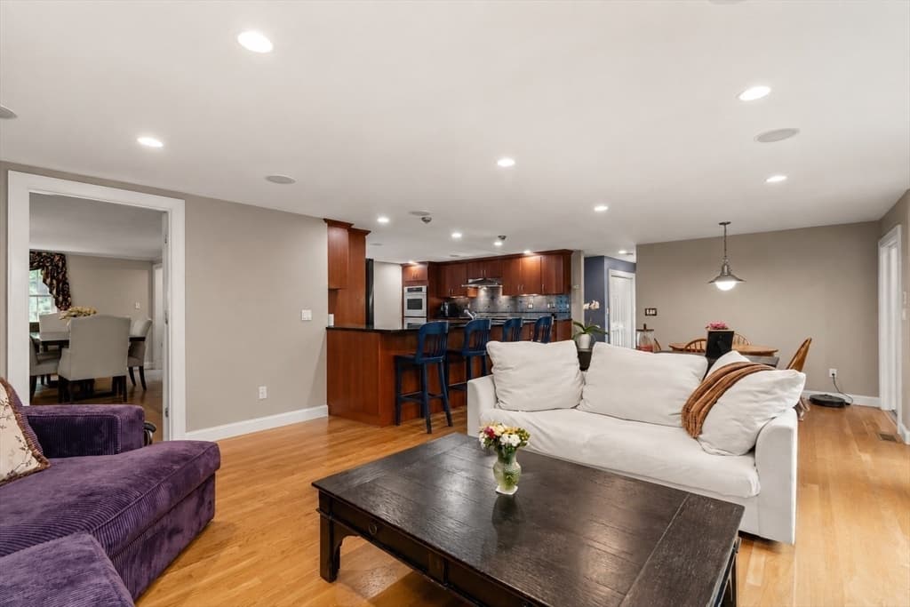 42 Sheridan Rd, Wellesley MA 02481 photo 12