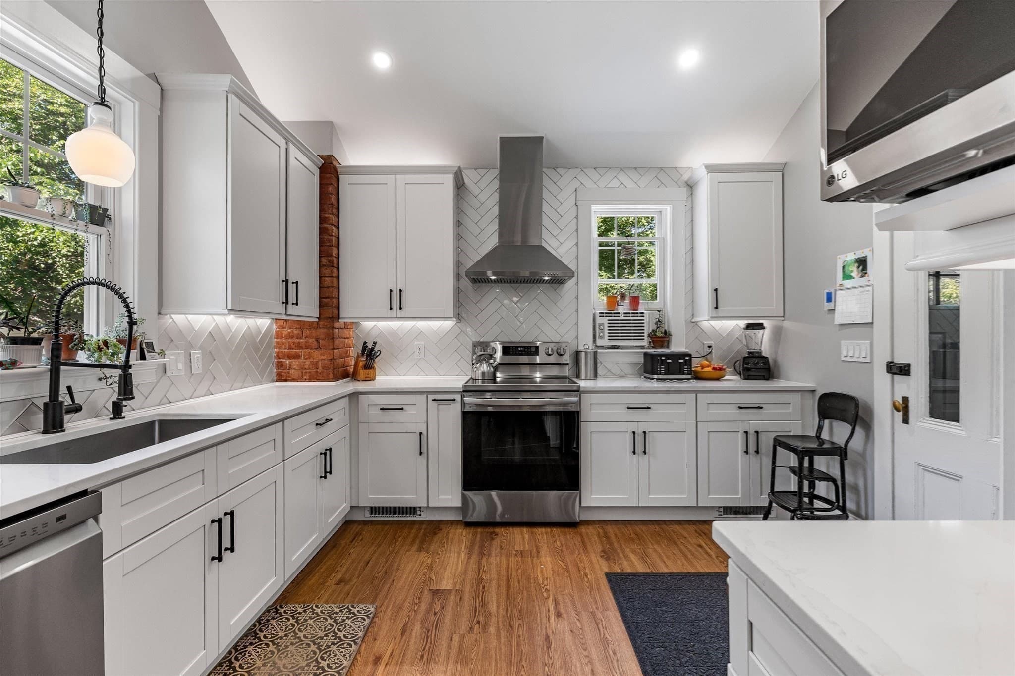 Single Family Residence at 260 Worcester Road, Princeton MA 01541, Princeton, photo 2 of 42
