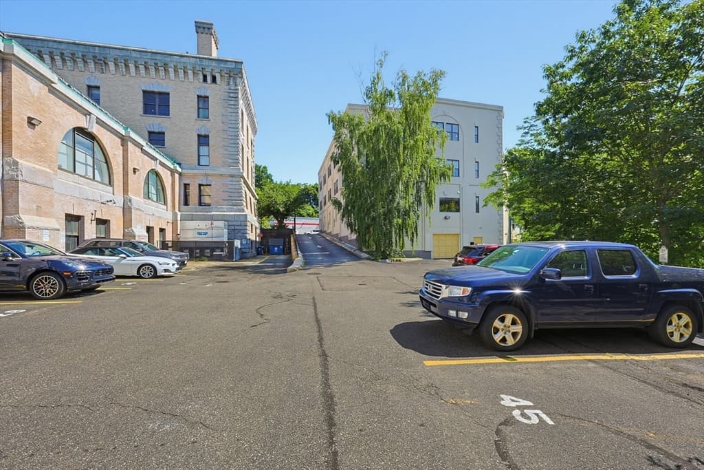 92 High St # 21, Medford MA 02155 photo 34