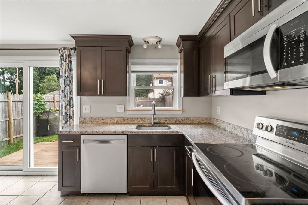 19 Orchard Ave # B, Haverhill MA 01830 photo 5
