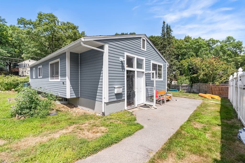 46 Stonehill Rd, Boston MA 02136 photo 23