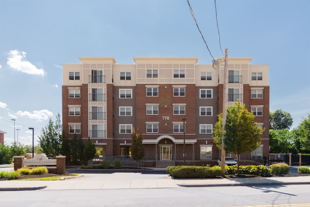 770 Washington Ave # 202, Revere MA 02151 photo 2